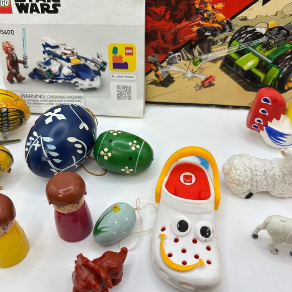 Vintage Junk Drawer Lot Random Mixed Trinkets Toys Mini Items - Picture 5 of 9